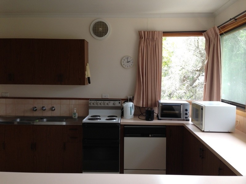 38 Charles Street, Lorne VIC 3232