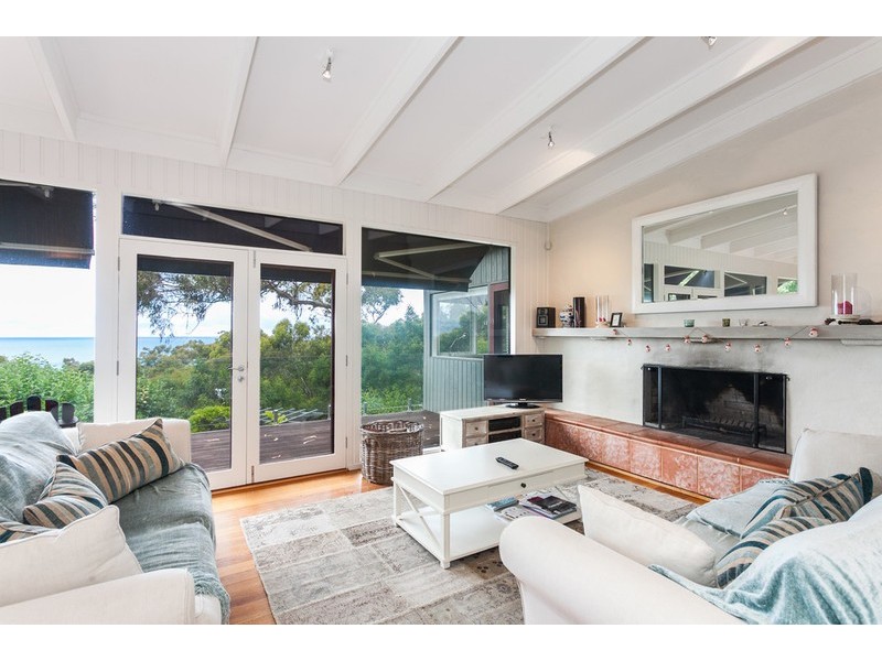 25 Grove Road, Lorne VIC 3232