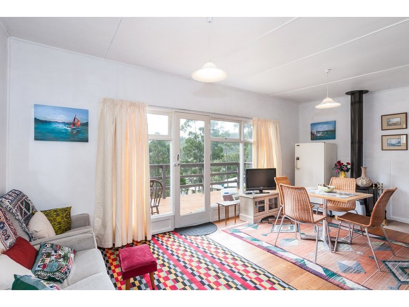 11 Wallace Street, Wye River VIC 3221