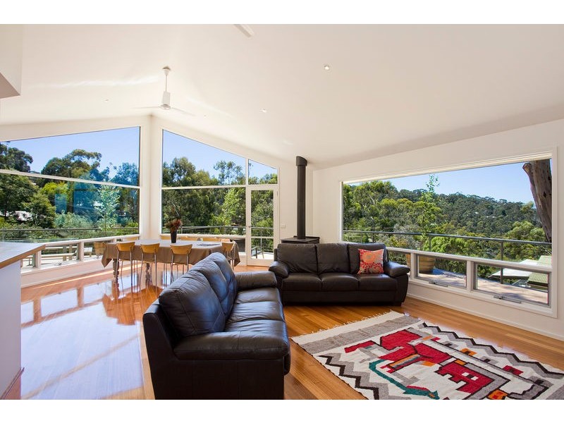 6 Austin Court, Lorne VIC 3232