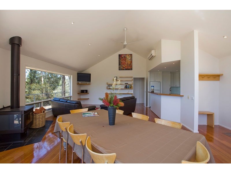 6 Austin Court, Lorne VIC 3232