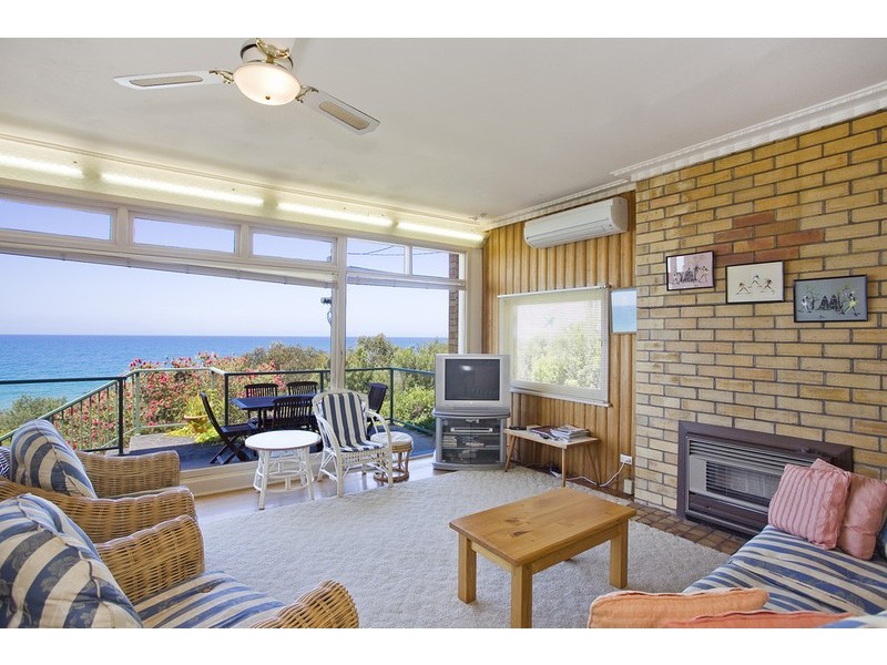 81 Hall Street, Lorne VIC 3232