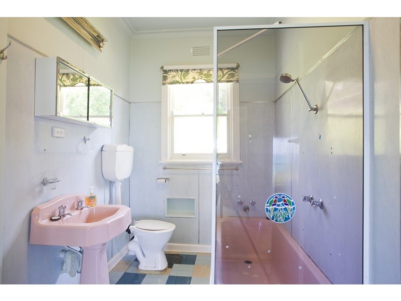 81 Hall Street, Lorne VIC 3232