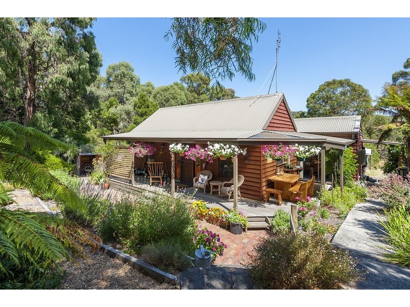 42 Grant Street, Forrest VIC 3236