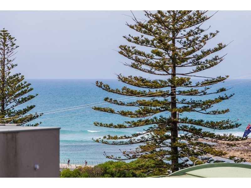 18/260 Mountjoy Parade, Lorne VIC 3232