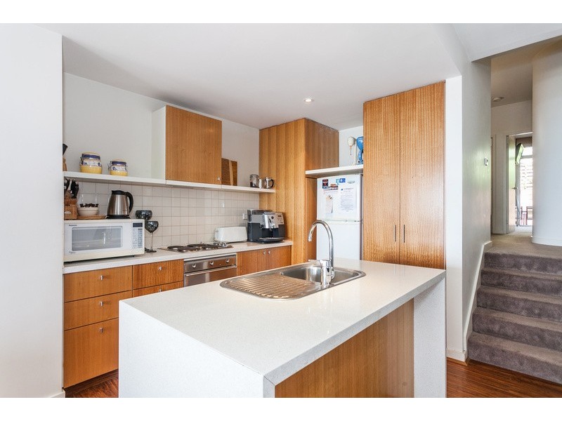 18/260 Mountjoy Parade, Lorne VIC 3232
