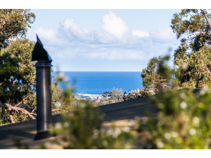 37 Howard Street, Lorne VIC 3232