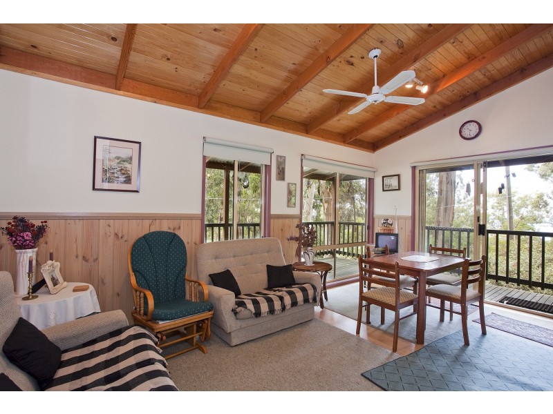 1 Ferny Grove, Kennett River VIC 3221