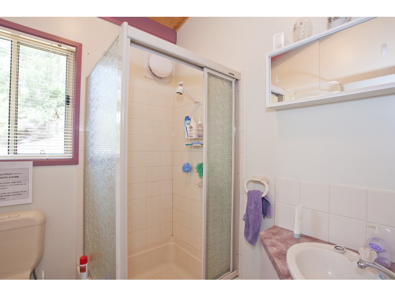 1 Ferny Grove, Kennett River VIC 3221