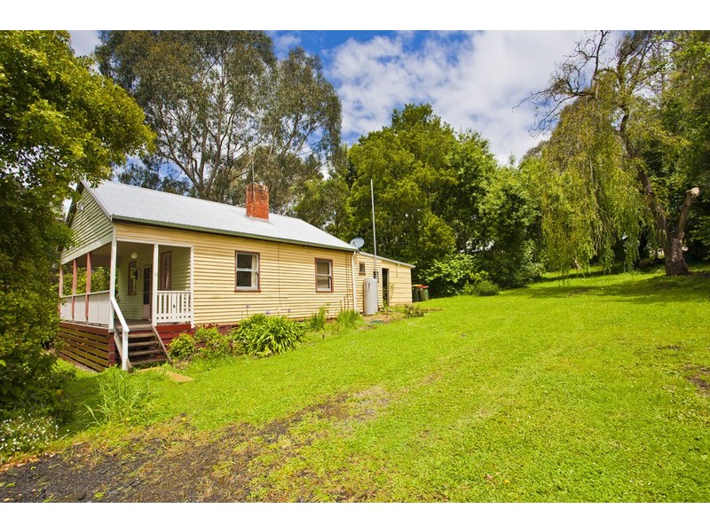 12 Hennigan Crescent, Forrest VIC 3236