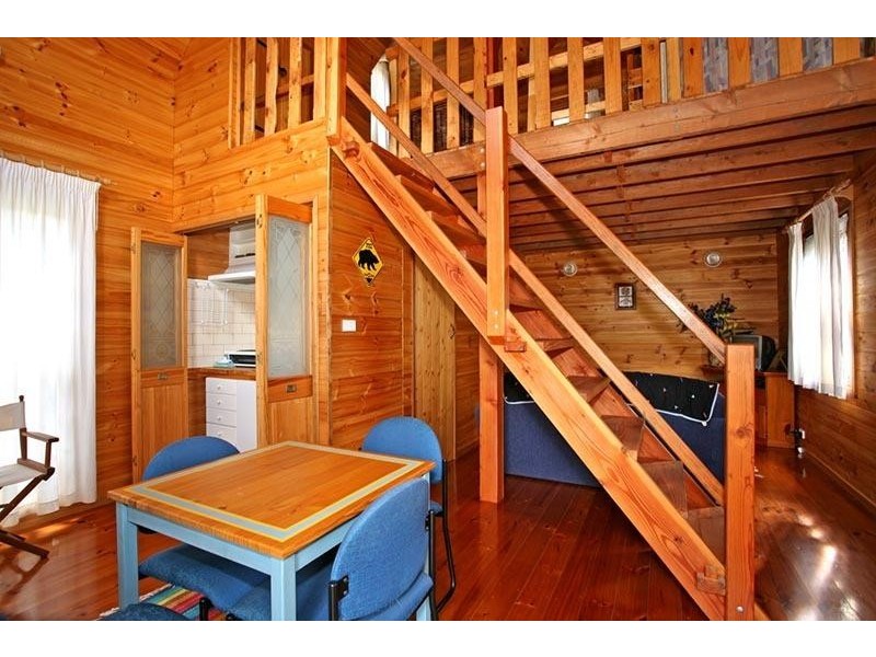 1/19 Belvedere Terrace, Lorne VIC 3232