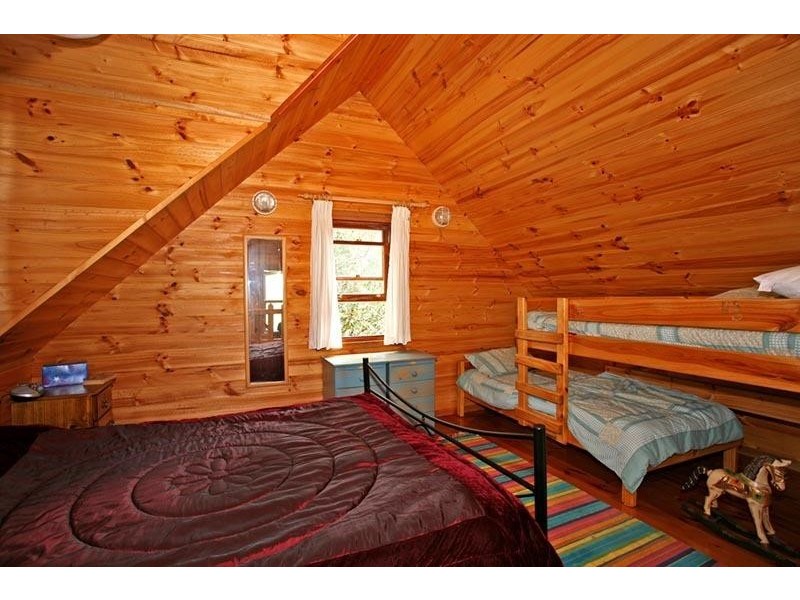 1/19 Belvedere Terrace, Lorne VIC 3232