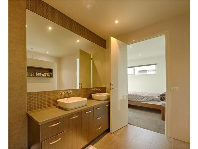 22 Ocean Road South, Lorne VIC 3232