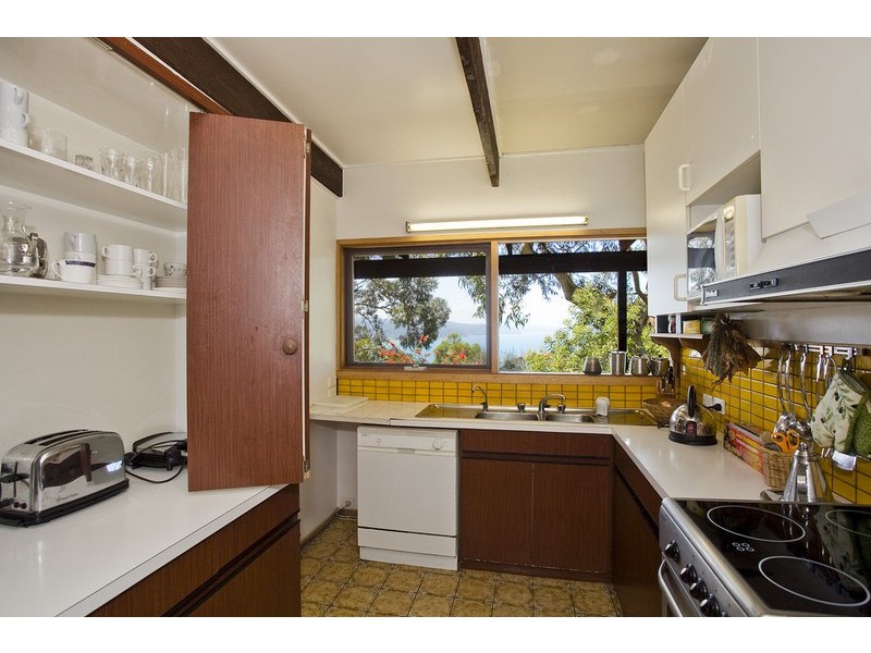 17 Albert Street, Lorne VIC 3232