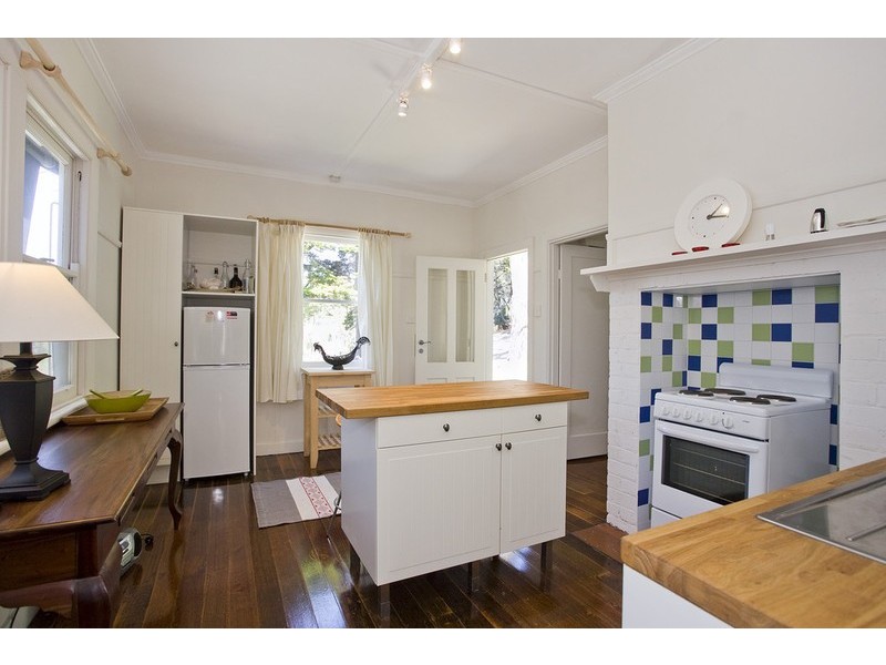 8 Francis Street, Lorne VIC 3232