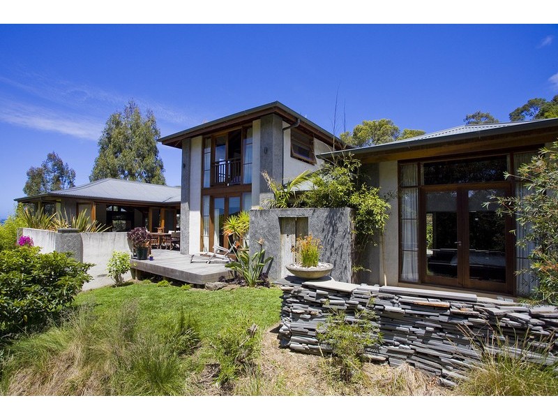 2 Hopetoun Terrace, Lorne VIC 3232