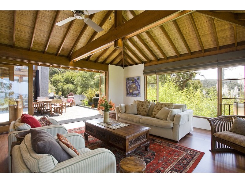2 Hopetoun Terrace, Lorne VIC 3232