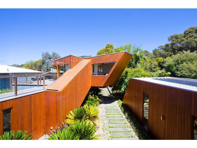 6 Fern Avenue, Lorne VIC 3232