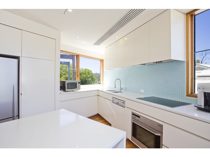 6 Fern Avenue, Lorne VIC 3232