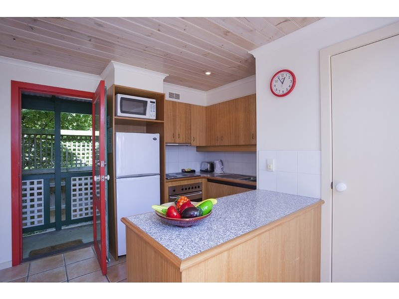 16/22-28 Mountjoy Parade, Lorne VIC 3232
