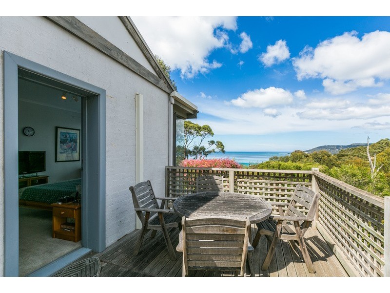 1/12 Summerhills Avenue, Lorne VIC 3232