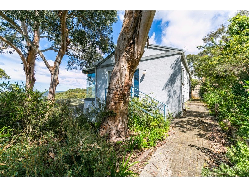 1/12 Summerhills Avenue, Lorne VIC 3232