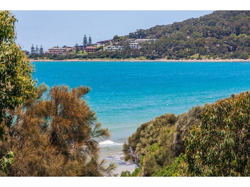 63 Great Ocean Road, Lorne VIC 3232