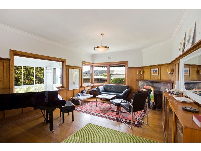 61 Great Ocean Road, Lorne VIC 3232