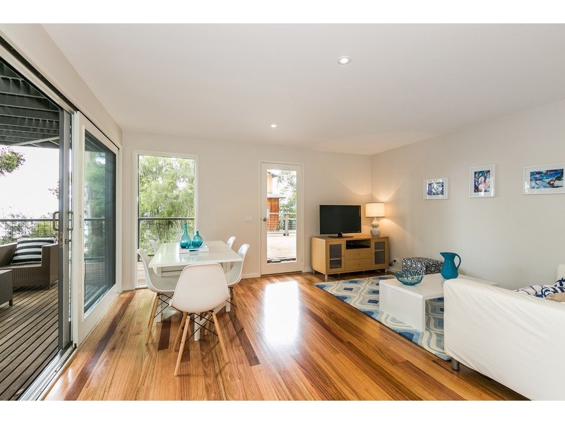 1/15 Toorak Terrace, Lorne VIC 3232