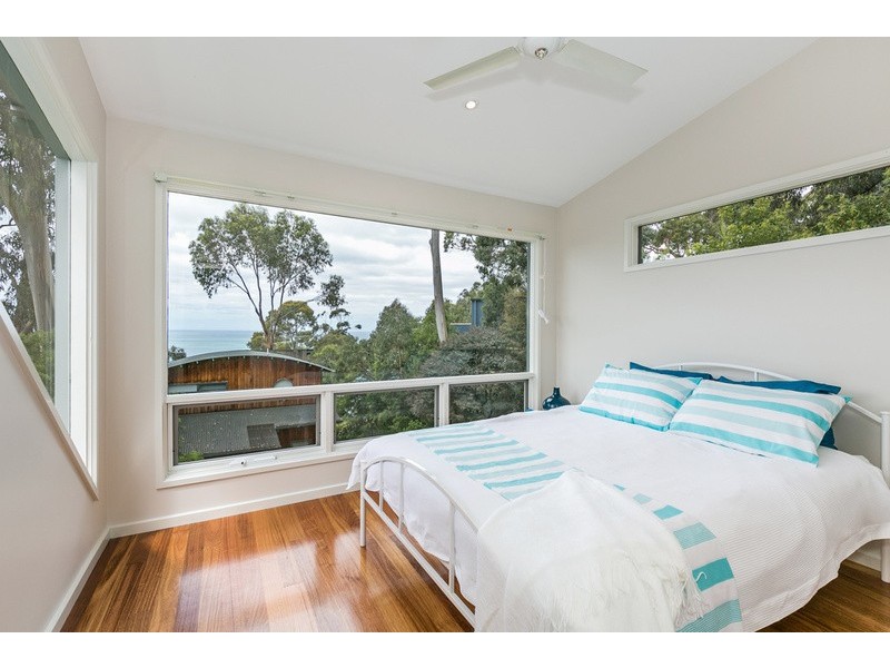 1/15 Toorak Terrace, Lorne VIC 3232