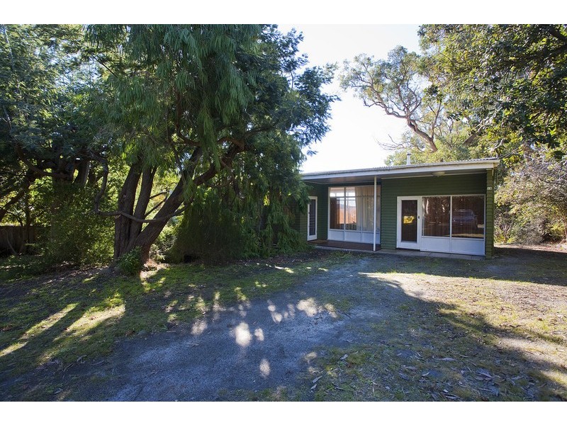 15 George Street, Lorne VIC 3232