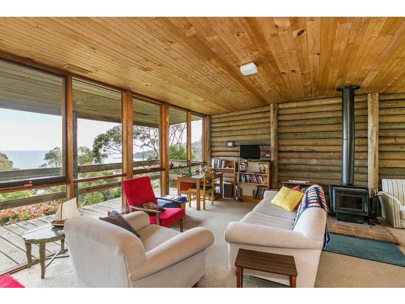 9 Mitchell Grove, Separation Creek VIC 3221