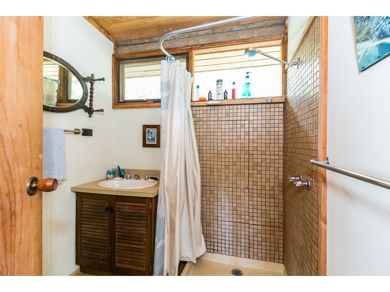 9 Mitchell Grove, Separation Creek VIC 3221