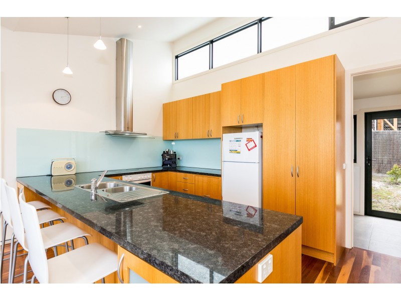 12 Normanby Terrace, Lorne VIC 3232