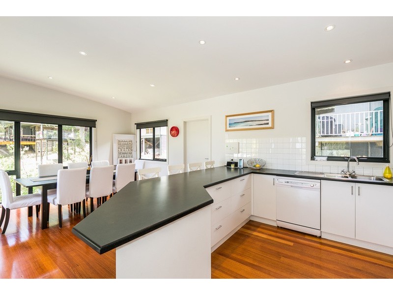 20A Belvedere Terrace, Lorne VIC 3232
