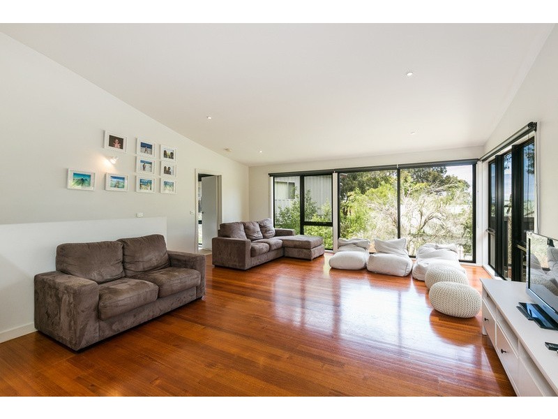 20A Belvedere Terrace, Lorne VIC 3232