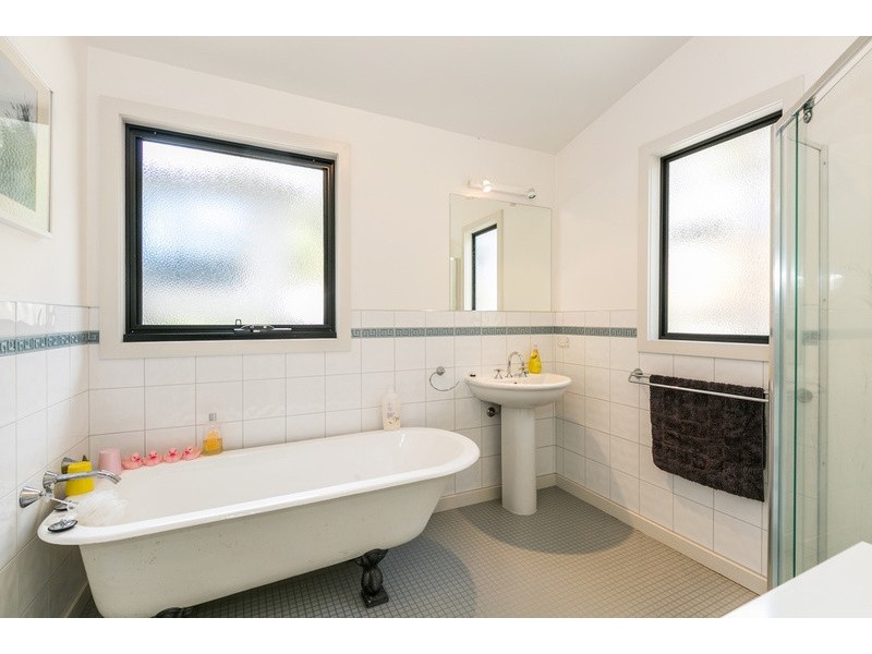 20A Belvedere Terrace, Lorne VIC 3232