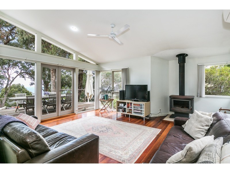 23 Toorak Terrace, Lorne VIC 3232