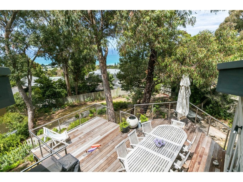 23 Toorak Terrace, Lorne VIC 3232