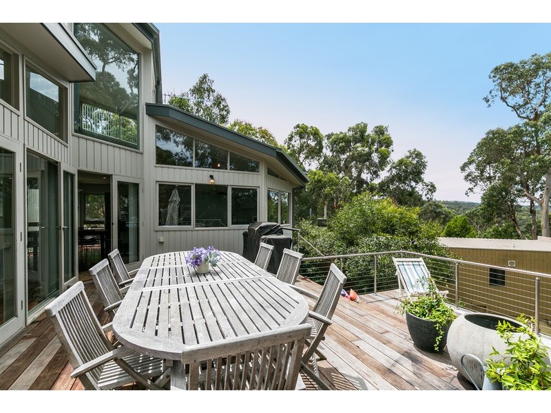 23 Toorak Terrace, Lorne VIC 3232