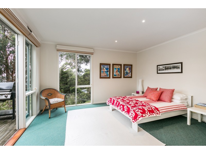 28 Charles Street, Lorne VIC 3232