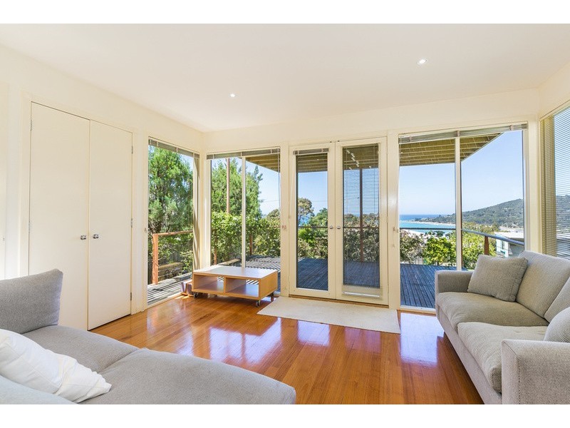 3/12 Staughton Avenue, Lorne VIC 3232