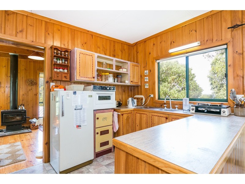 7 Iluka Avenue, Wye River VIC 3221