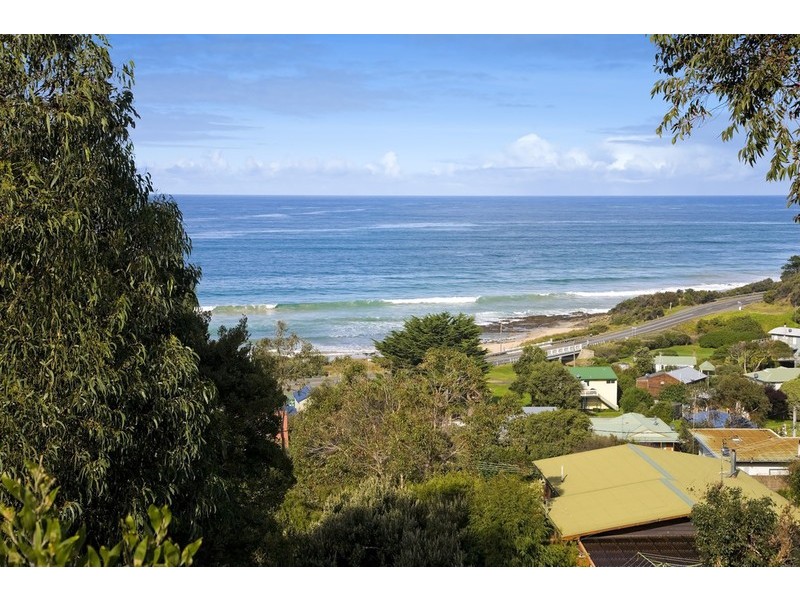 32 Harrington Street, Separation Creek VIC 3221