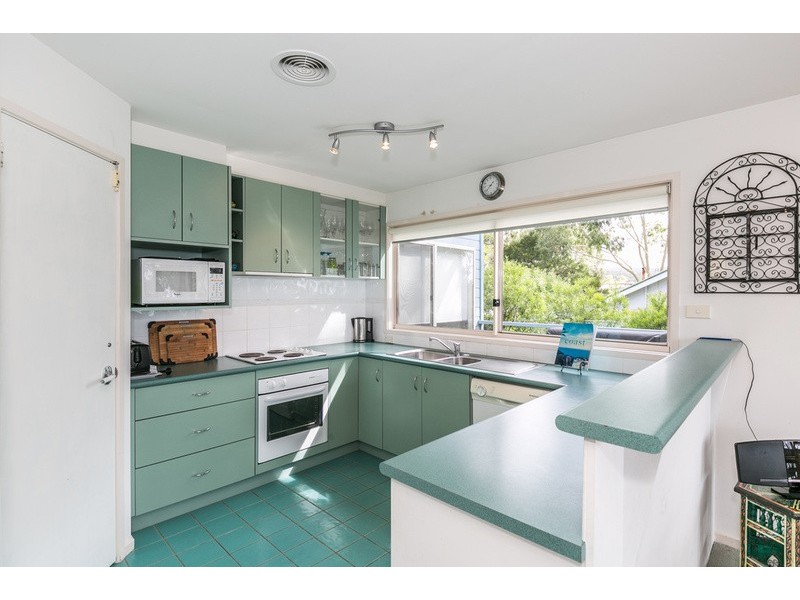 24 Hopetoun Terrace, Lorne VIC 3232