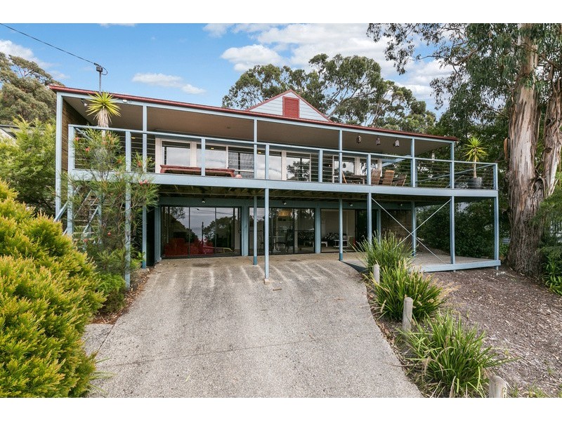 24 Hopetoun Terrace, Lorne VIC 3232