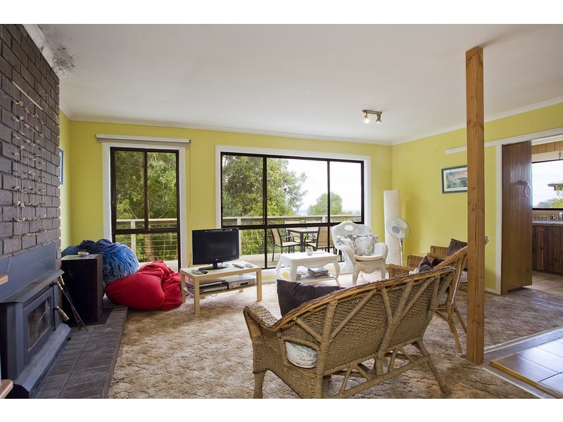 2 Riverside Drive, Wye River VIC 3221