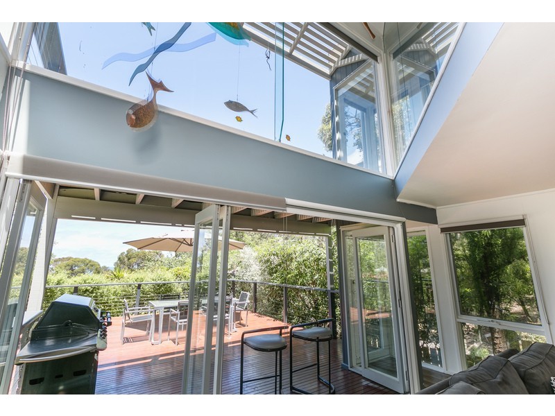9  Normanby Terrace, Lorne VIC 3232