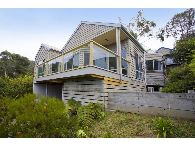 1/17 Richardson Boulevard, Lorne VIC 3232