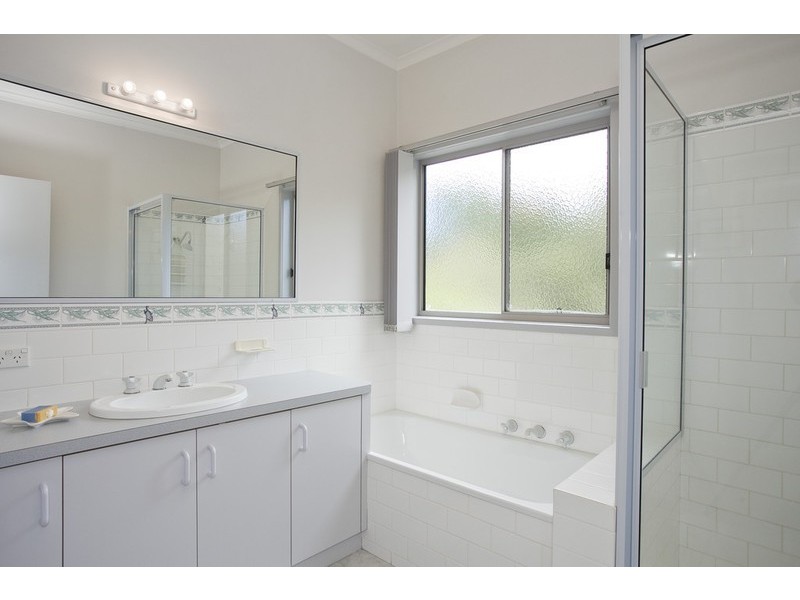 1/17 Richardson Boulevard, Lorne VIC 3232